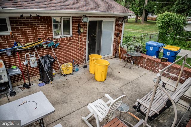6405 WOODLAND RD, Suitland, MD 20746