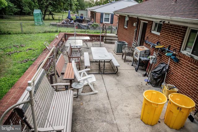 6405 WOODLAND RD, Suitland, MD 20746