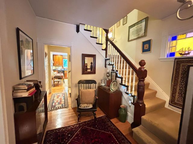 90 Central St, Somerville, MA 02143