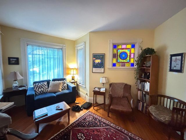90 Central St, Somerville, MA 02143