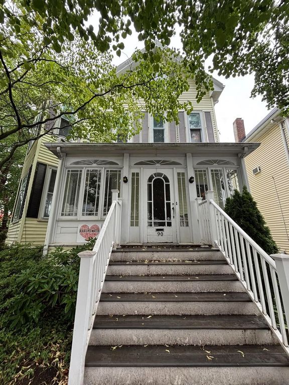 90 Central St, Somerville, MA 02143