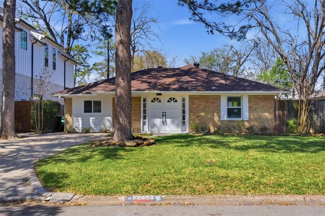 2210 Wakefield Drive, Houston, TX 77018