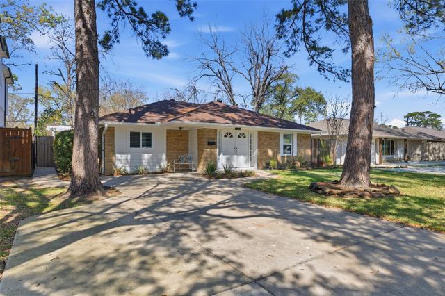 2210 Wakefield Drive, Houston, TX 77018