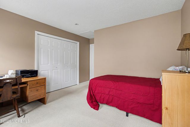 32 Sleepy Hollow Drive, Brick, NJ 08724