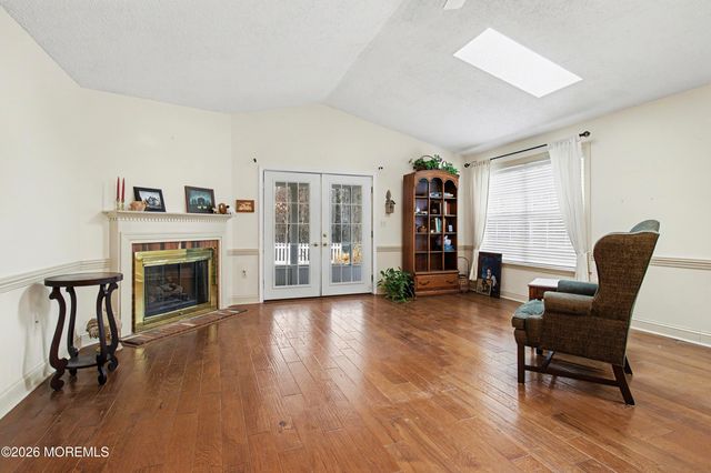 32 Sleepy Hollow Drive, Brick, NJ 08724