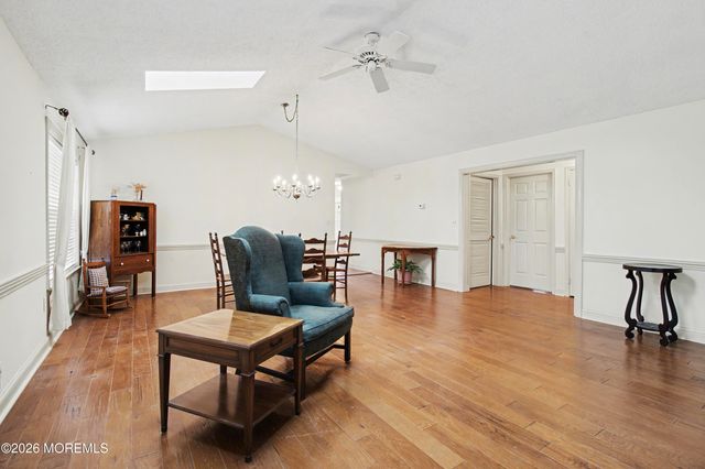 32 Sleepy Hollow Drive, Brick, NJ 08724