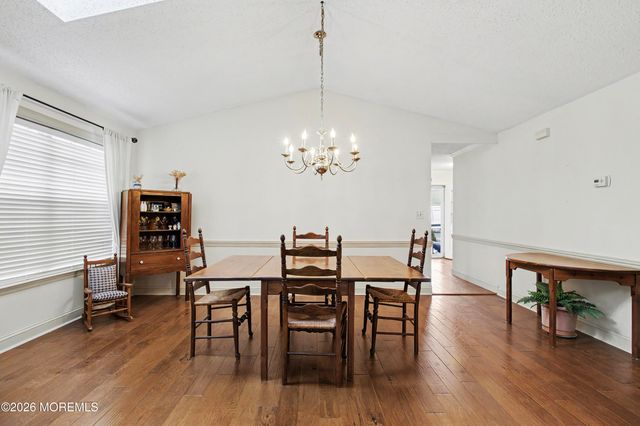 32 Sleepy Hollow Drive, Brick, NJ 08724