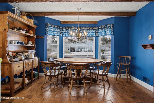 32 Sleepy Hollow Drive, Brick, NJ 08724