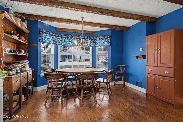 32 Sleepy Hollow Drive, Brick, NJ 08724