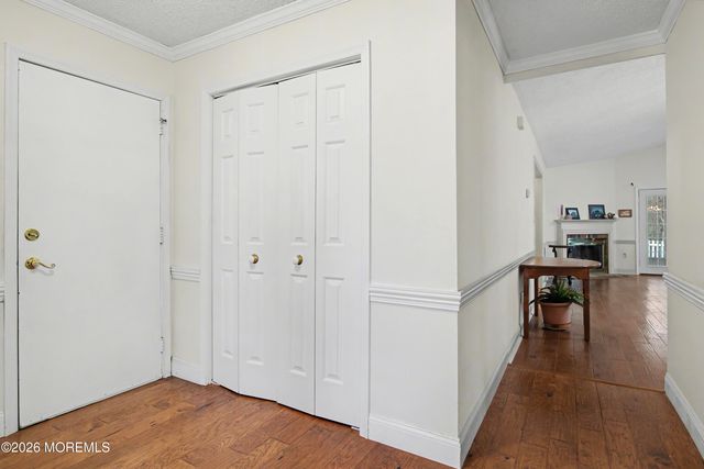 32 Sleepy Hollow Drive, Brick, NJ 08724