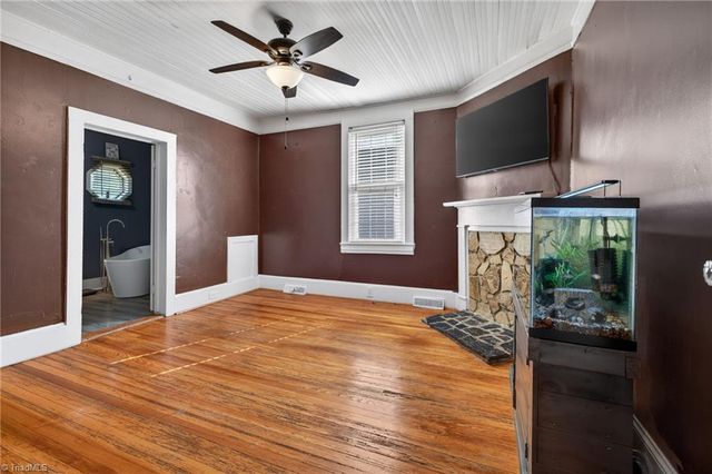 1305 E Meadow Road, Eden, NC 27288