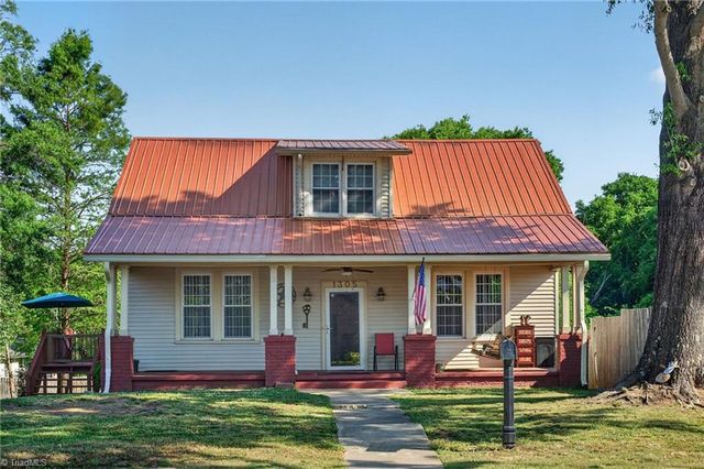 1305 E Meadow Road, Eden, NC 27288