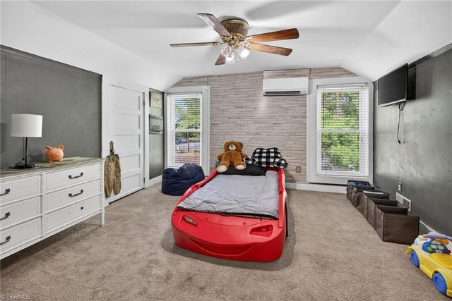 1305 E Meadow Road, Eden, NC 27288