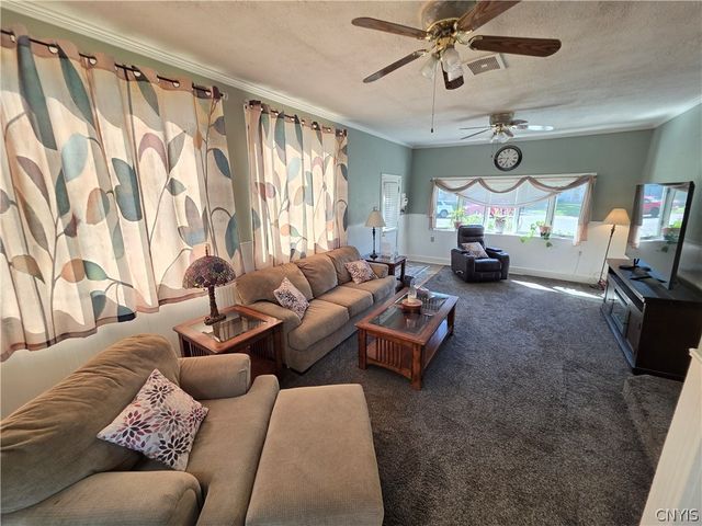 106 Thorndike Lane, Manlius, NY 13116