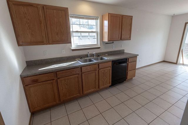 1610 TYPHOON DR, Columbia, MO 65202