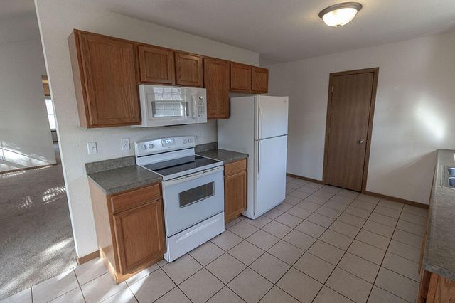 1610 TYPHOON DR, Columbia, MO 65202