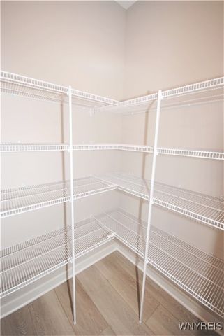 7 Knoche Way, Orchard Park, NY 14127