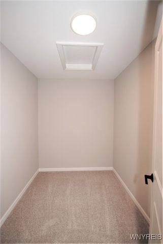 7 Knoche Way, Orchard Park, NY 14127