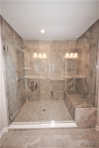 7 Knoche Way, Orchard Park, NY 14127