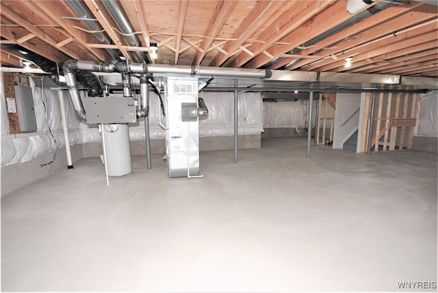 7 Knoche Way, Orchard Park, NY 14127