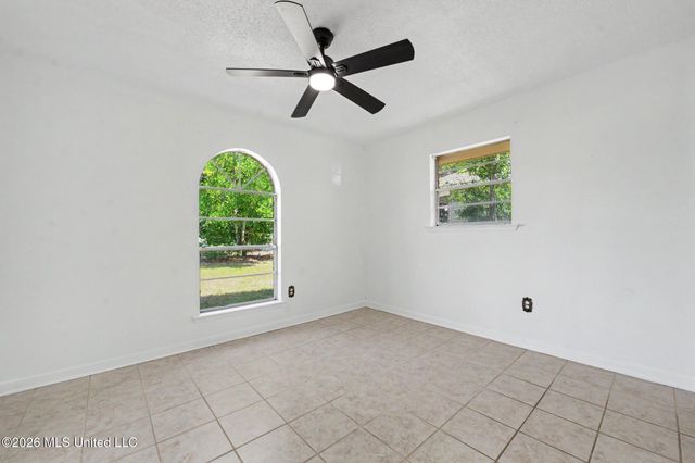 1525 31st Avenue, Gulfport, MS 39501