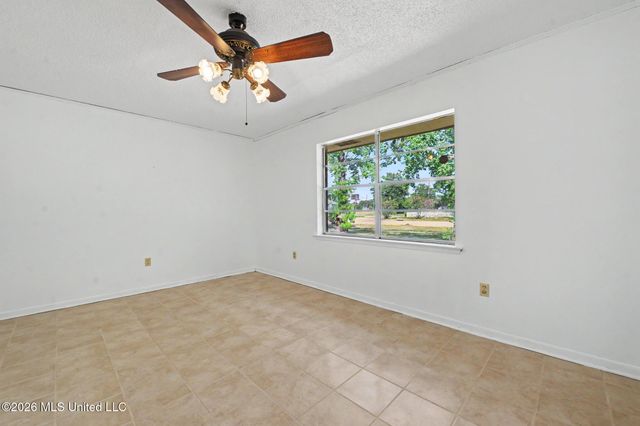 1525 31st Avenue, Gulfport, MS 39501