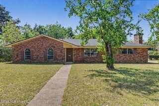 1525 31st Avenue, Gulfport, MS 39501