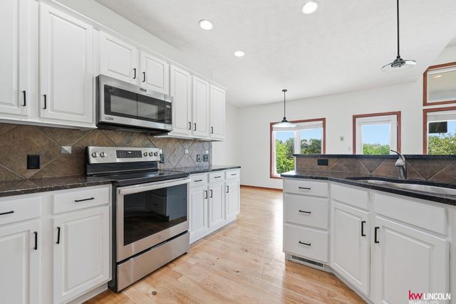 8601 Augusta Drive, Lincoln, NE 68526
