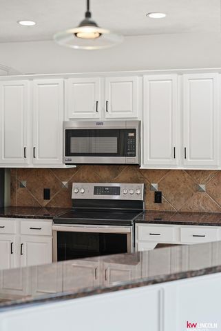 8601 Augusta Drive, Lincoln, NE 68526
