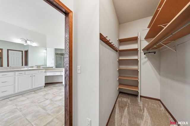 8601 Augusta Drive, Lincoln, NE 68526