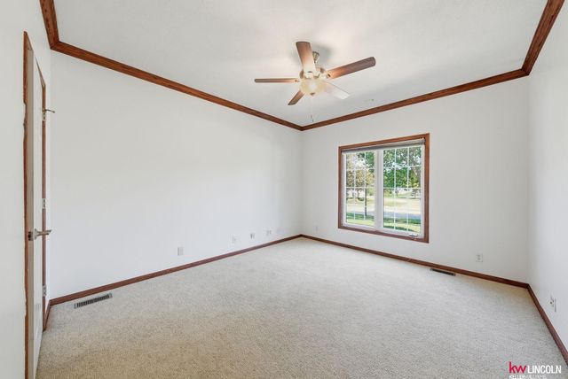 8601 Augusta Drive, Lincoln, NE 68526