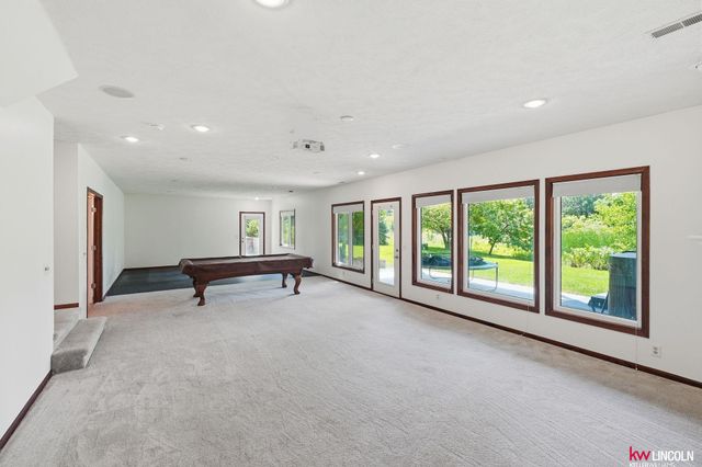 8601 Augusta Drive, Lincoln, NE 68526