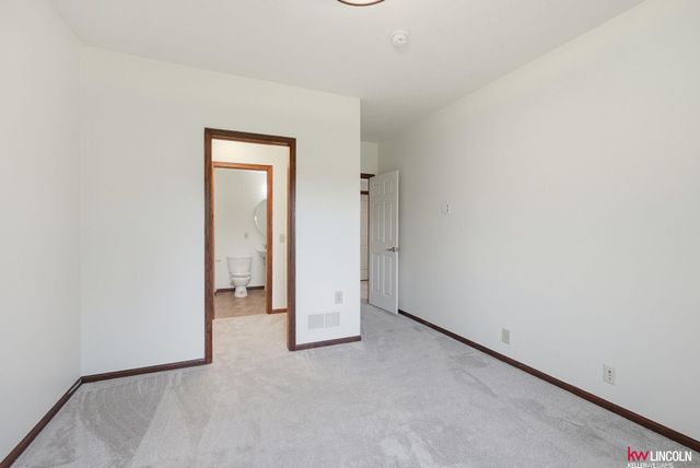 8601 Augusta Drive, Lincoln, NE 68526