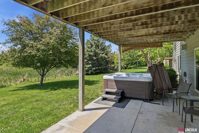 8601 Augusta Drive, Lincoln, NE 68526