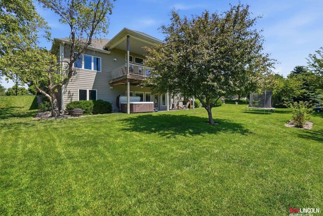 8601 Augusta Drive, Lincoln, NE 68526