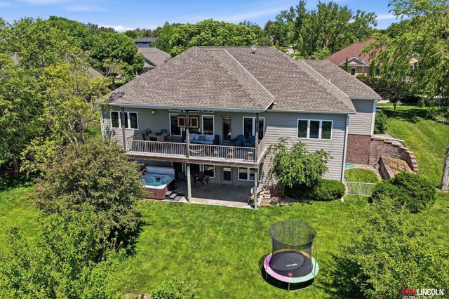 8601 Augusta Drive, Lincoln, NE 68526