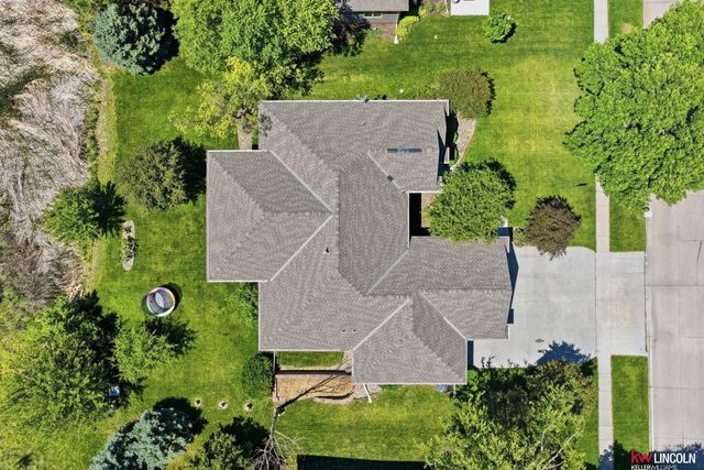 8601 Augusta Drive, Lincoln, NE 68526