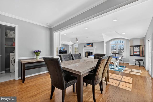 14 FAIRWOOD CT, Rockville, MD 20850