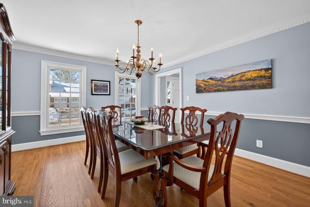 14 FAIRWOOD CT, Rockville, MD 20850