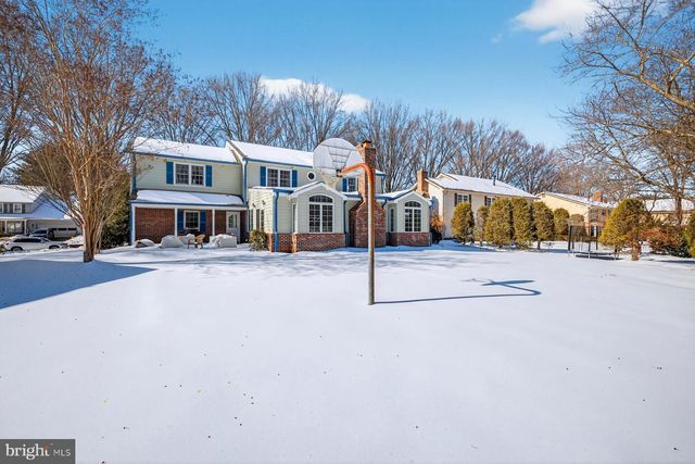 14 FAIRWOOD CT, Rockville, MD 20850