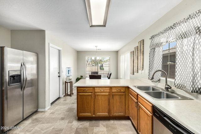 2207 E 39TH Avenue, Apache Junction, AZ 85119