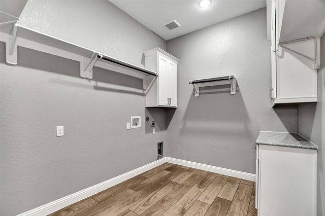 4906 De Lagos Circle, Spring, TX 77389