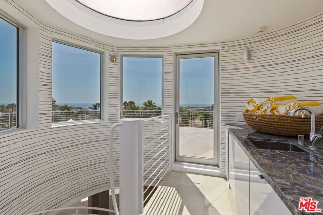 6375 Gayton Place, Malibu, CA 90265