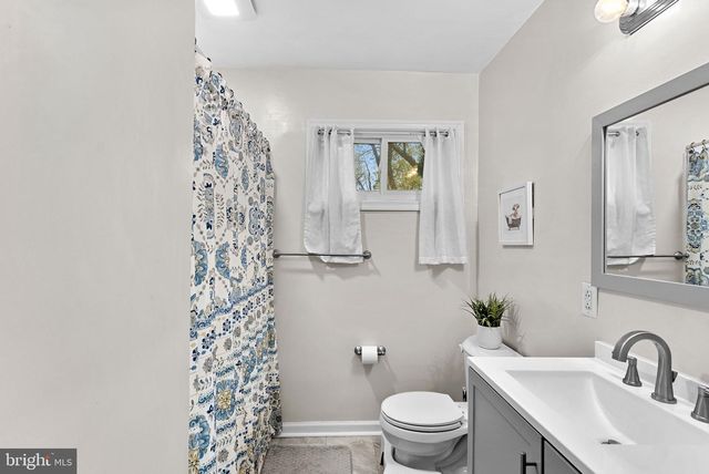 219 JOSEPHINE ST, Berryville, VA 22611