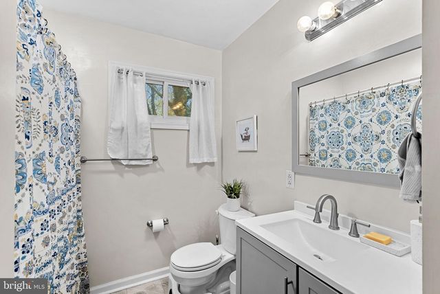 219 JOSEPHINE ST, Berryville, VA 22611