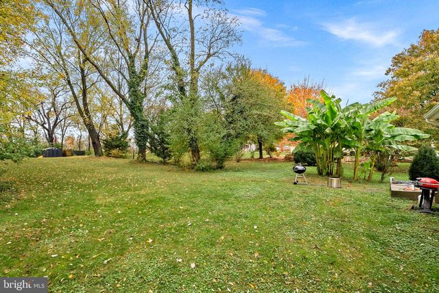 219 JOSEPHINE ST, Berryville, VA 22611