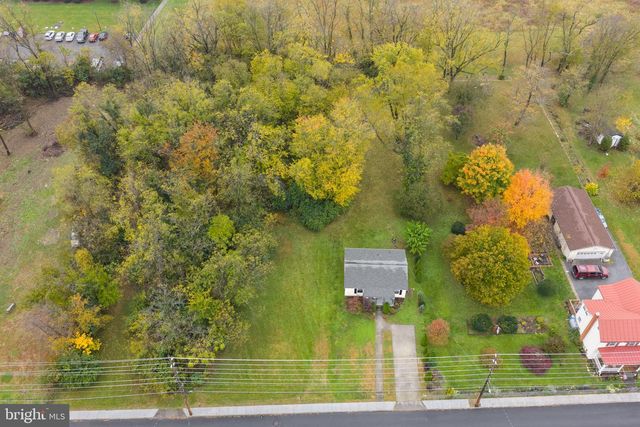 219 JOSEPHINE ST, Berryville, VA 22611