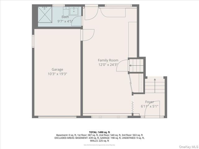 279 N Kentucky Avenue, Massapequa, NY 11758
