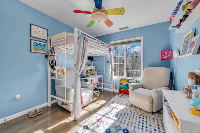 239-48B Oak Park Drive 7B, Douglaston, NY 11362