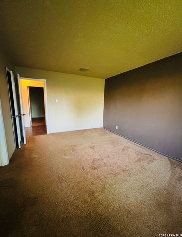 9334 VALLEY RDG, San Antonio, TX 78250